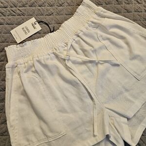 Linen Blend Shorts